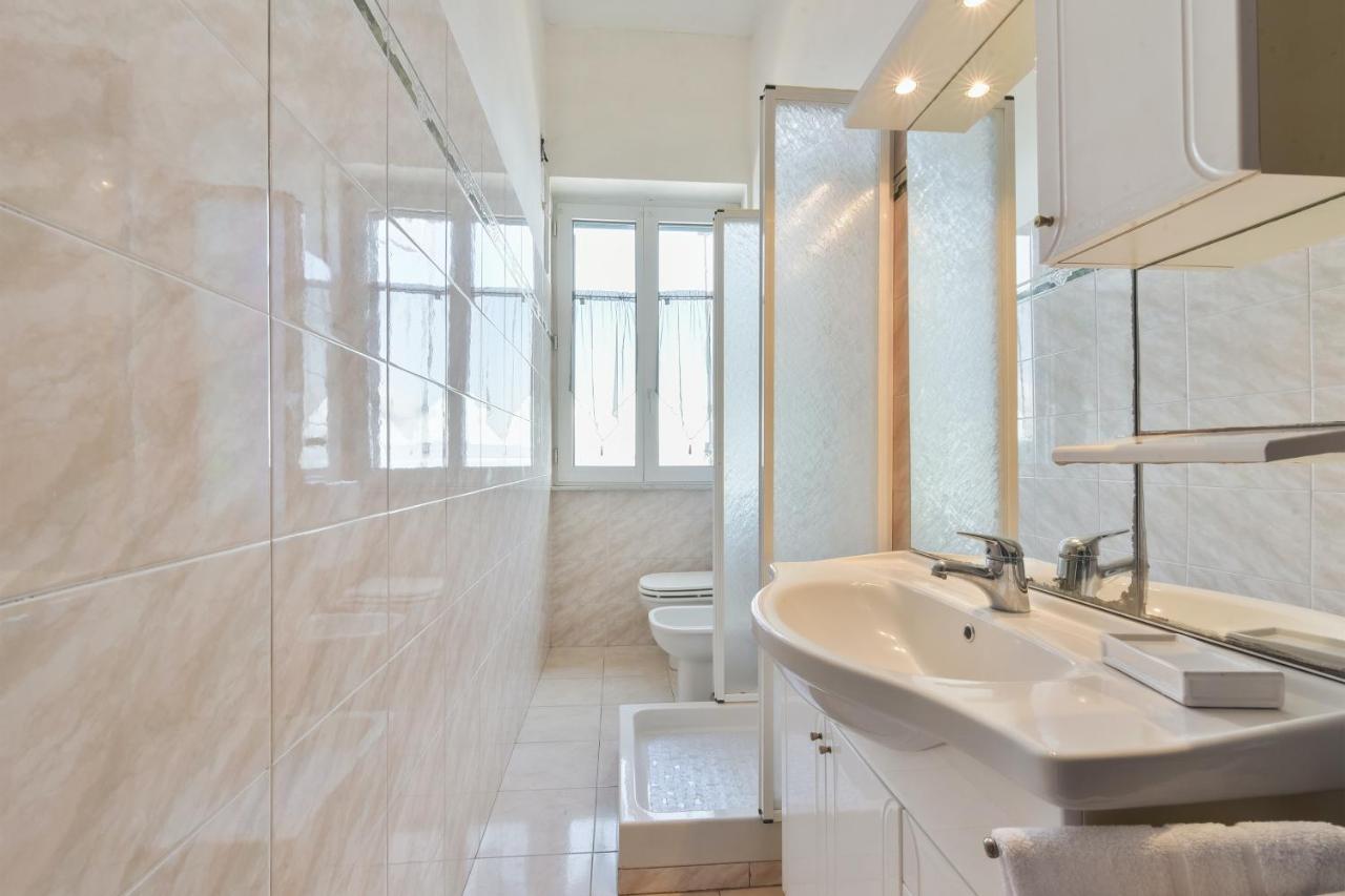 Elegant Apartment With Sea View In Porto Santo Stefano 89 M² Extérieur photo