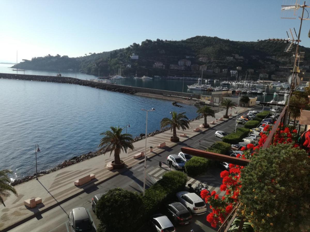 Elegant Apartment With Sea View In Porto Santo Stefano 89 M² Extérieur photo